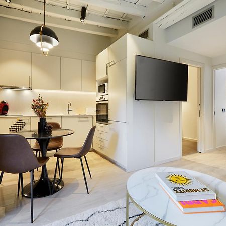 Canvas Apartments & Lofts Girona Bagian luar foto