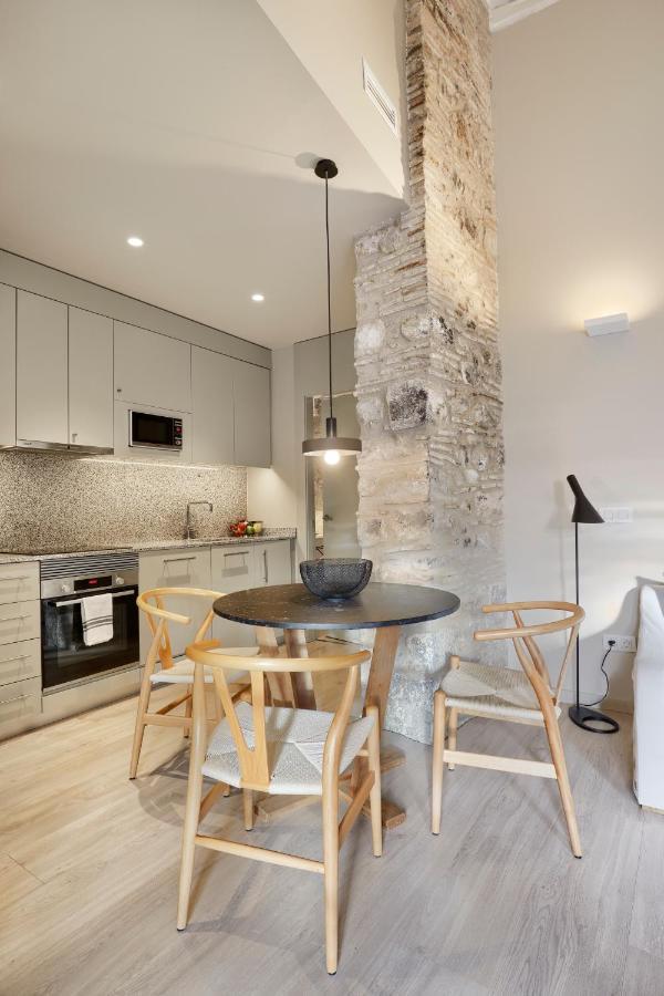Canvas Apartments & Lofts Girona Bagian luar foto