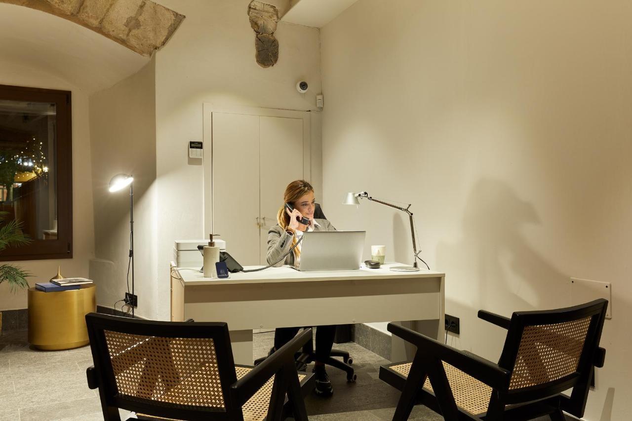Canvas Apartments & Lofts Girona Bagian luar foto