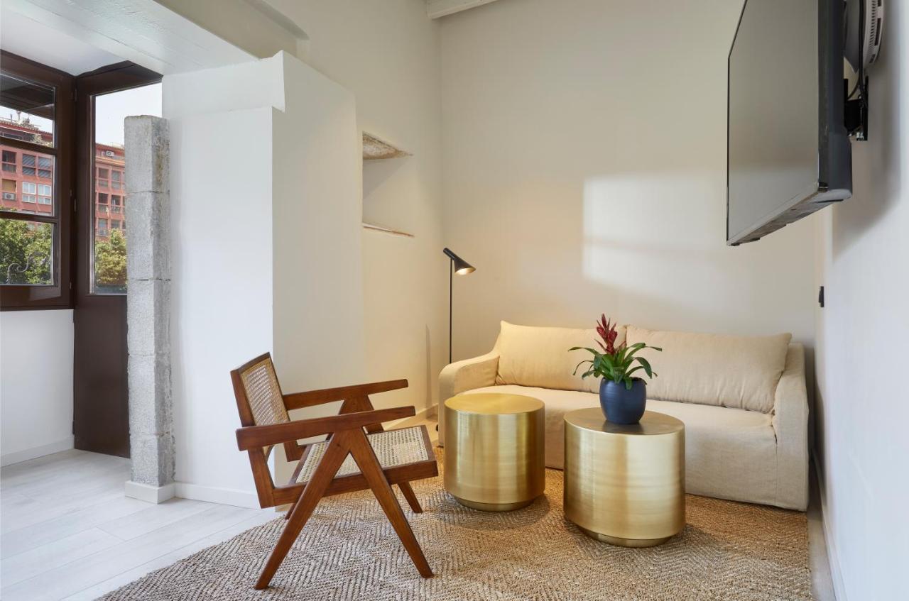 Canvas Apartments & Lofts Girona Bagian luar foto