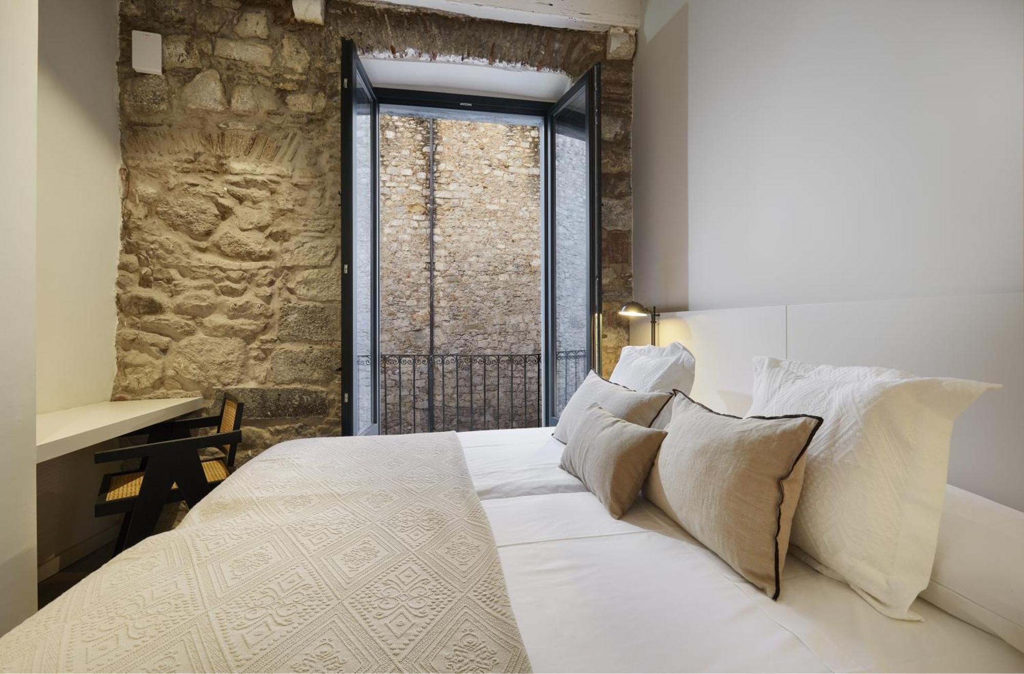 Canvas Apartments & Lofts Girona Bagian luar foto